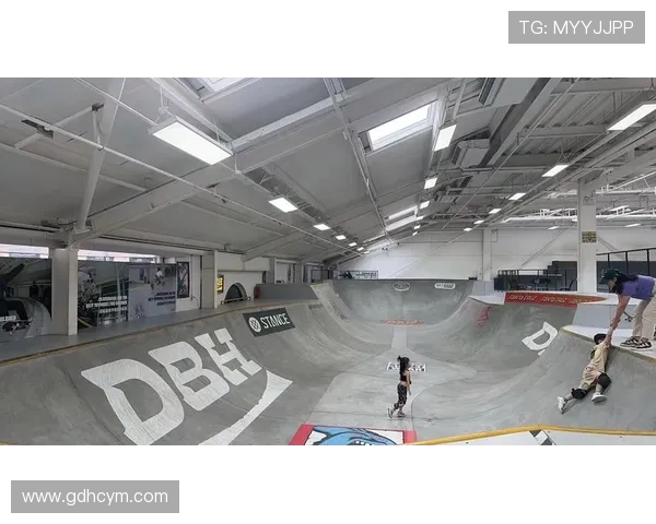 南京滑板队荣登滑板技术排行榜第十名展现青春活力与竞技精神